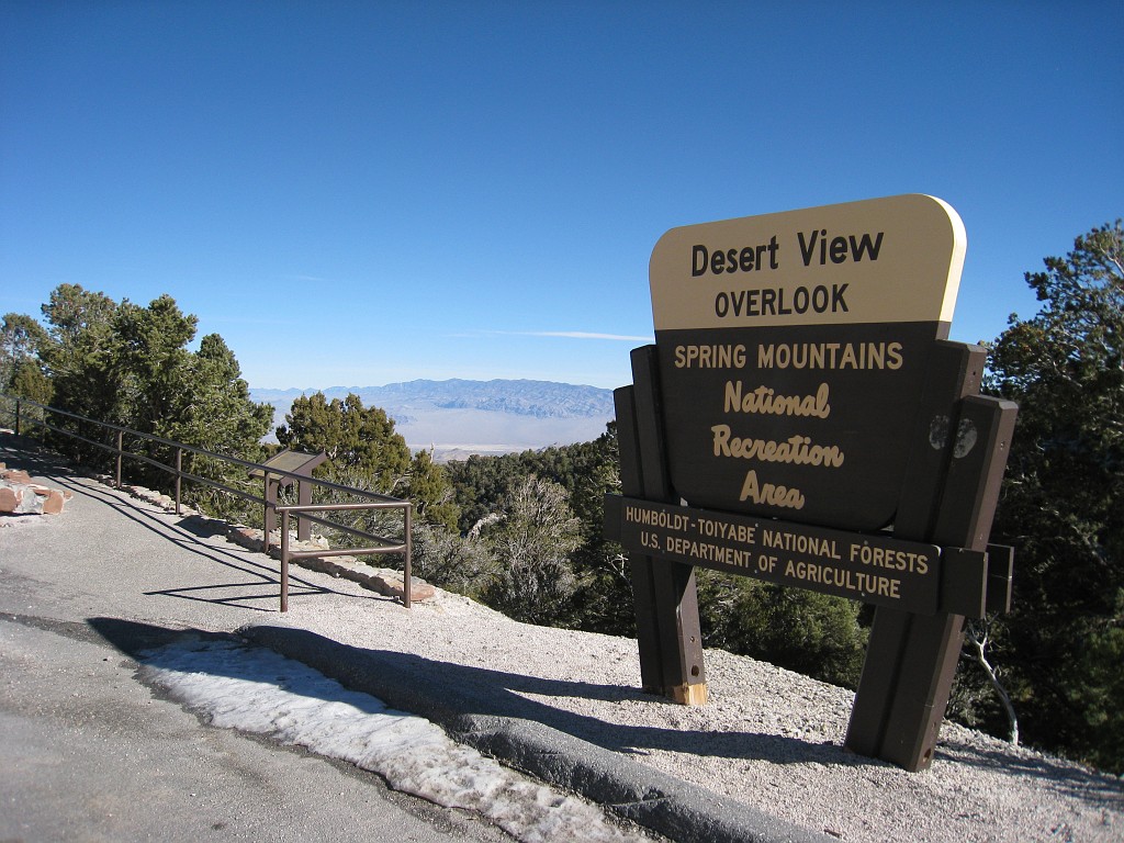 Las Vegas 2010 - Mt Charleston 0401.JPG - The 2010 Las Vegas Fire - Ice and Sweat Tour. Half Marathon, Red Rock Canyon, Casinos, Valley of Fire.... and buffets!